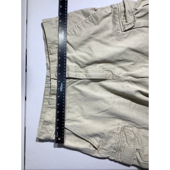 American Eagle Khaki Cargo Shorts Men’s 32W — Casual, Utility, Outdoor - Picture 4 of 9